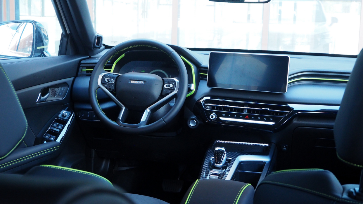 开出4.6升的平均油耗,我只拿了第三名——试驾哈弗赤兔DHT混动版