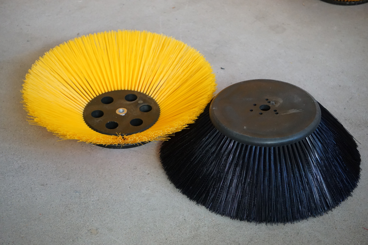 扫路刷环卫扫路车配件扫刷毛刷圆形刷子扫地机边刷主刷清扫车刷盘