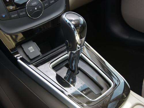 新日产轩逸l档怎么使用