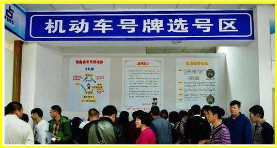 电话机为啥要摇号(为什么老式电话要摇)