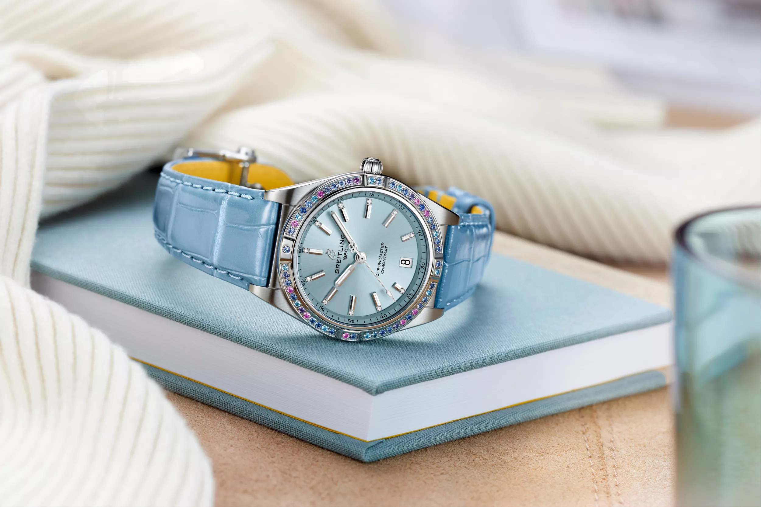 百达翡丽aquanaut luce首款三问报时腕表,宇舶再度联手村上隆|当周