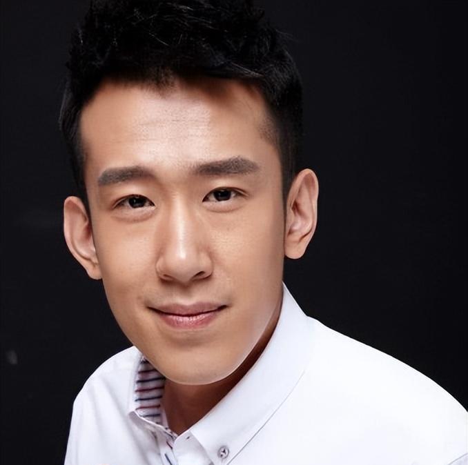 "驴脸"男星我只服这9位,去年的一滴相思泪,今年才流到嘴边?