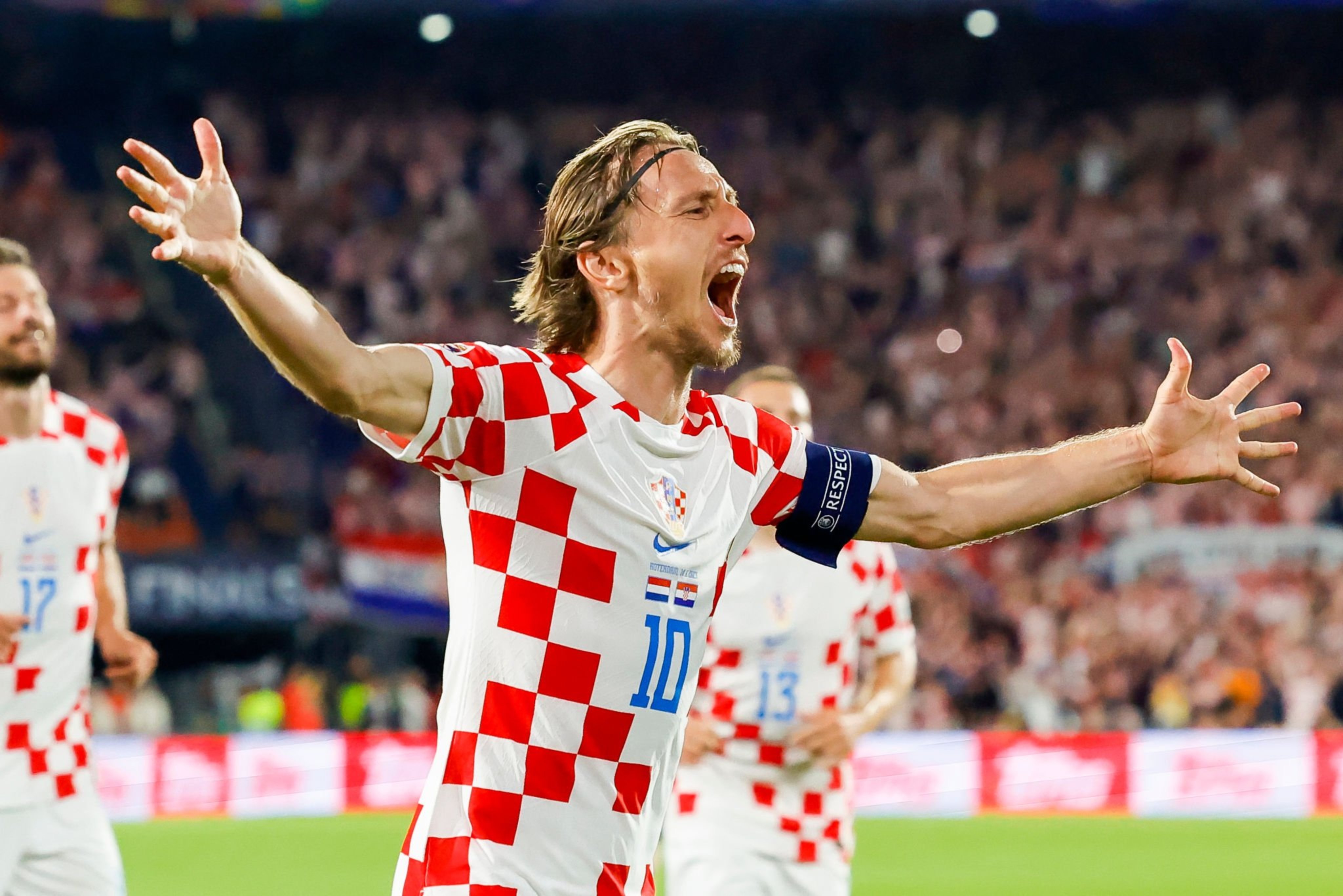 40岁魔笛太拼了：斜线狂奔25米，超车22岁小将，意甲第1核心