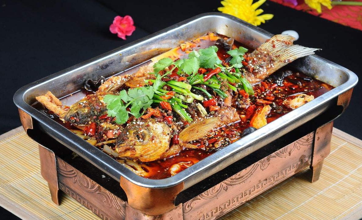 重庆麻辣烤鱼是一道美味可口,精致而精致的佳肴
