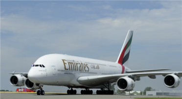 空客A380因尾流太强 万米高空中吹伤空客A320机上5人