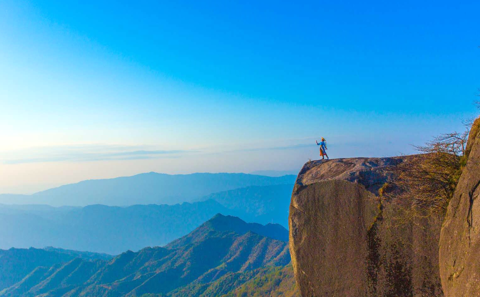 走進湖南雪峰山:親近奇山秀水 感受高山台地曠世之美