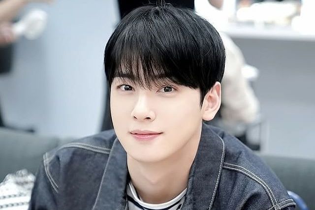 「学霸」19岁出道exo 读到博士 9位高学历韩国男艺人盘点