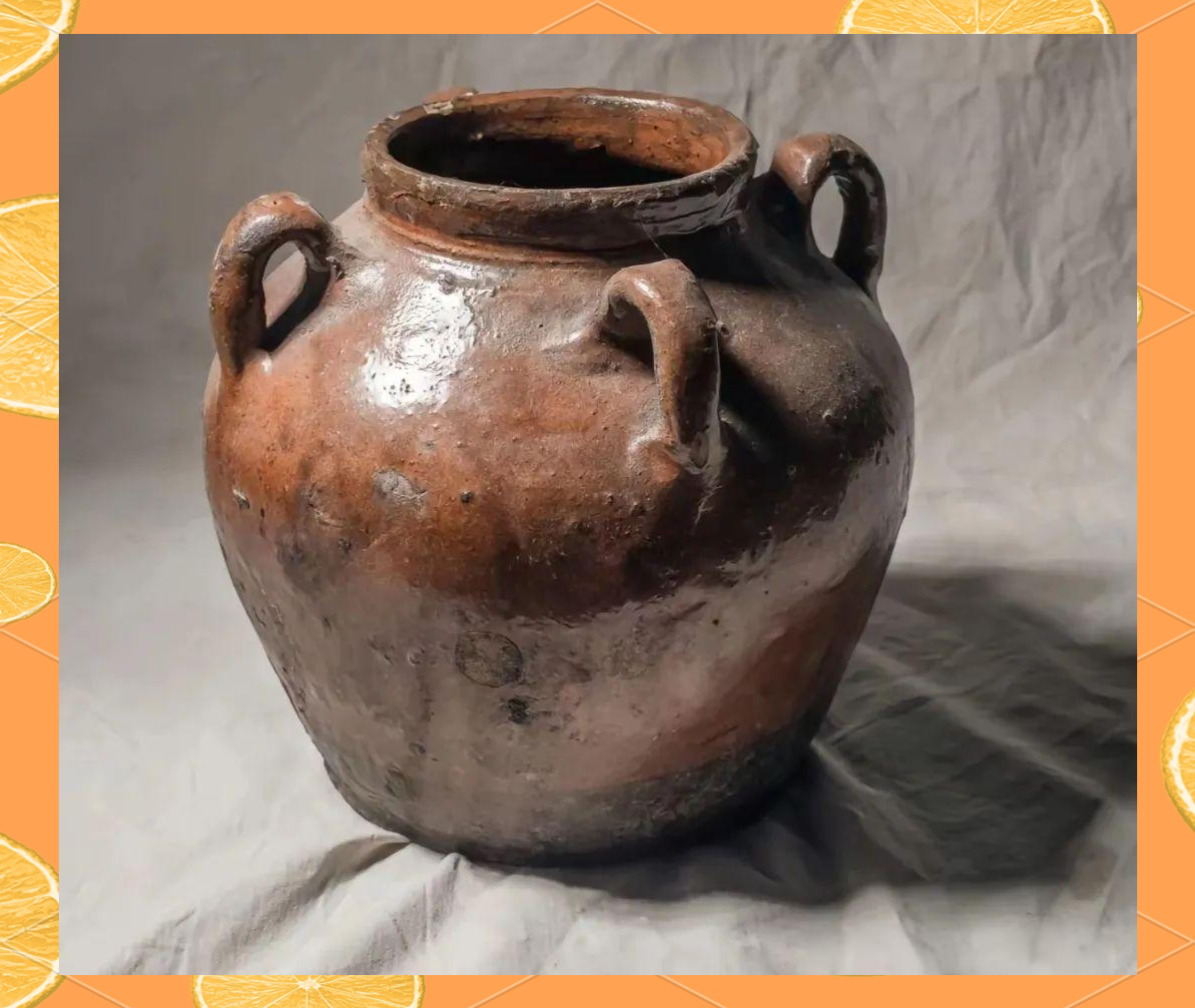 探索静物素描陶罐的魅力:线条与光影的艺术之旅