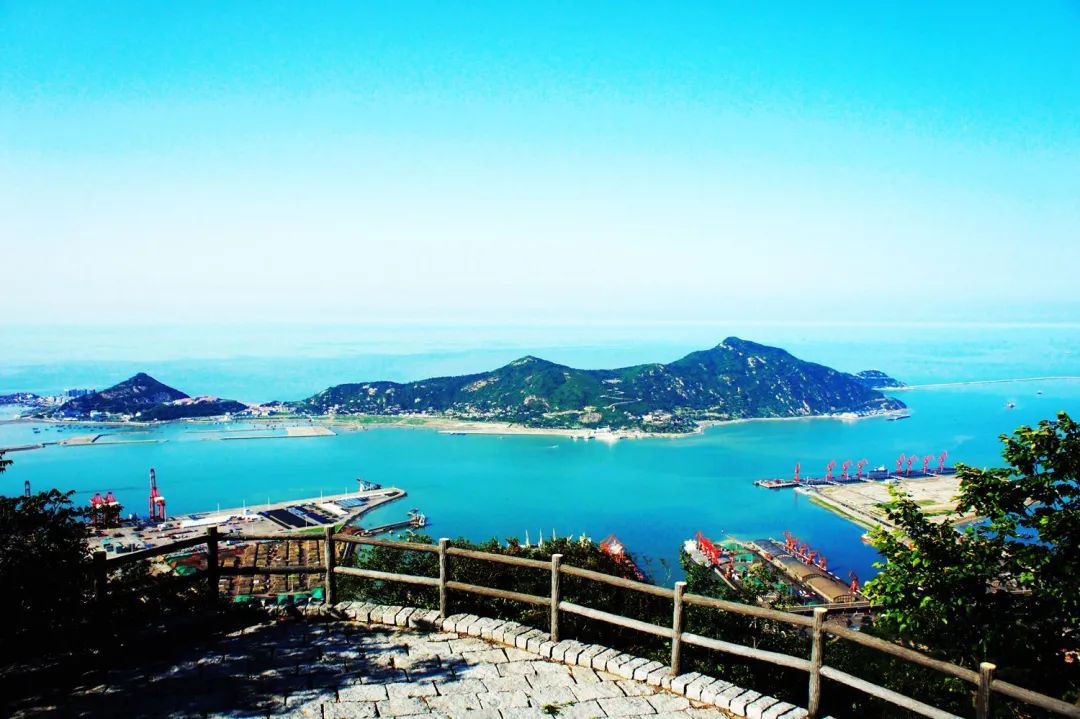 登山观海,就到连云港海上云台山景区