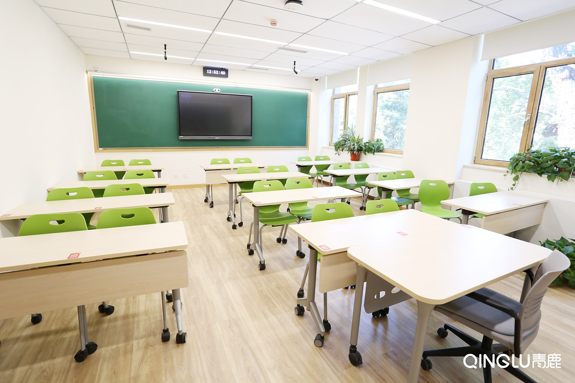 "打卡"√最高学府!北京大学"智慧教室"来了