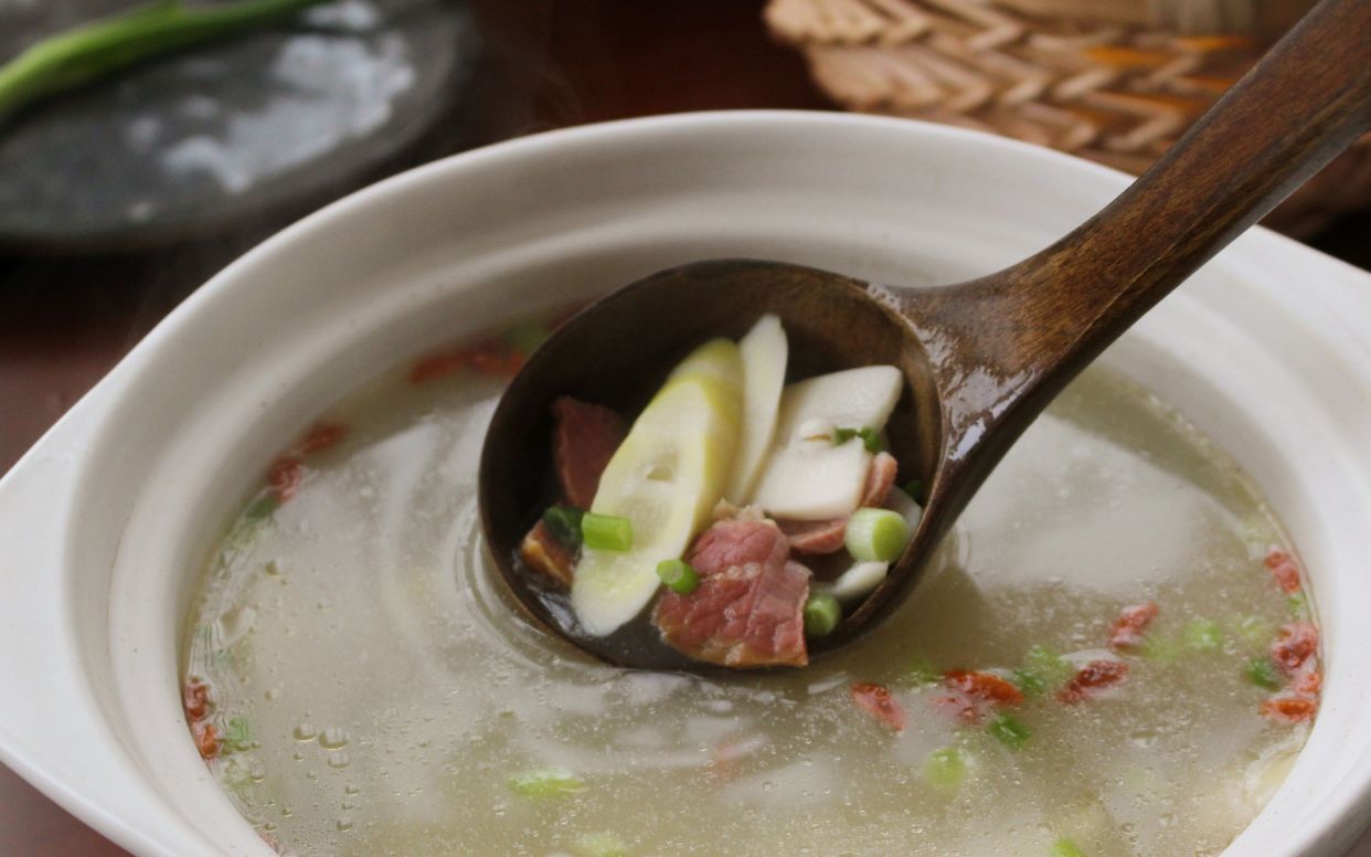 《红楼梦》美食之(二十):火腿鲜笋汤