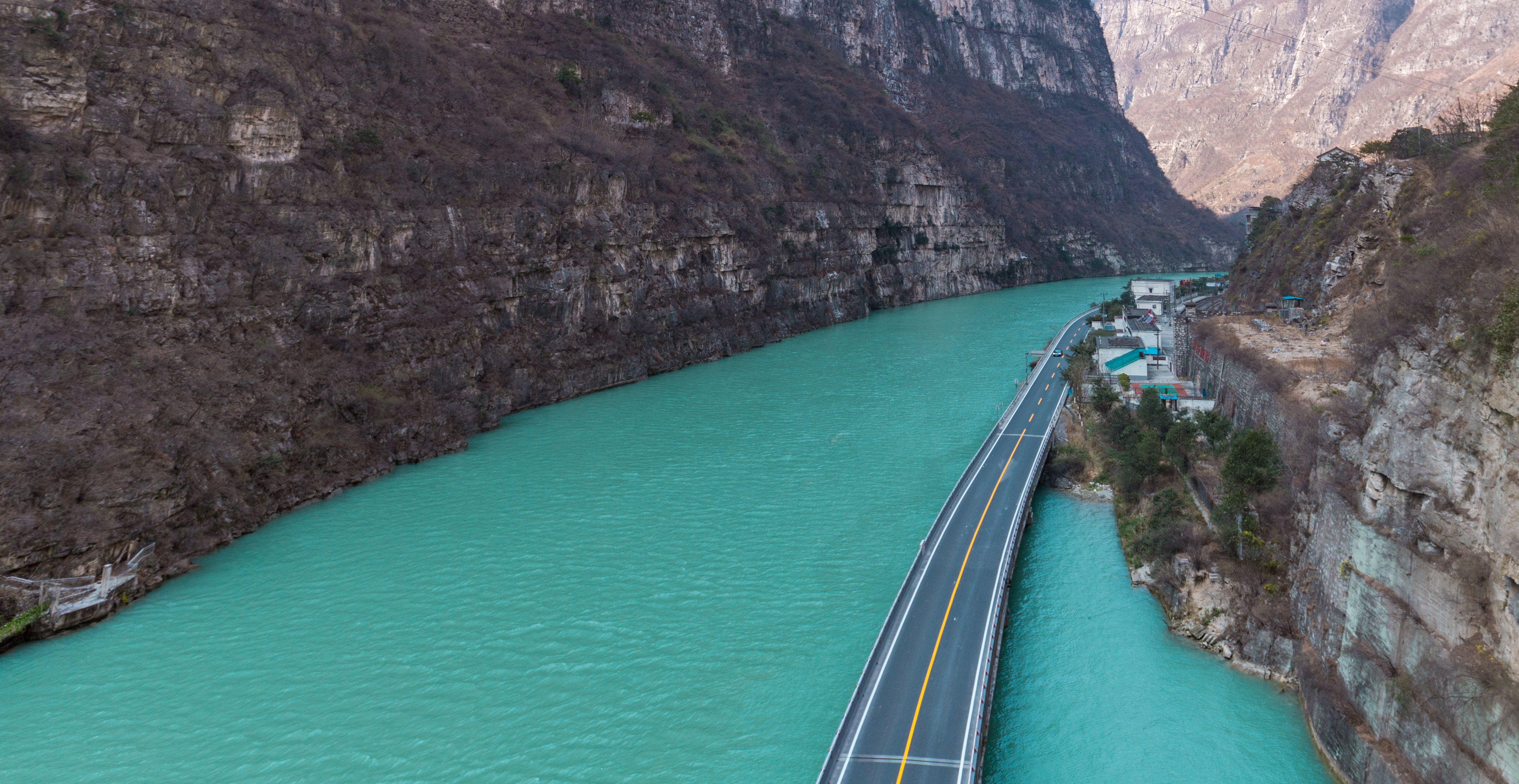中国最美的十大峡谷之一——四川大渡河峡谷及铁道兵博物馆行记