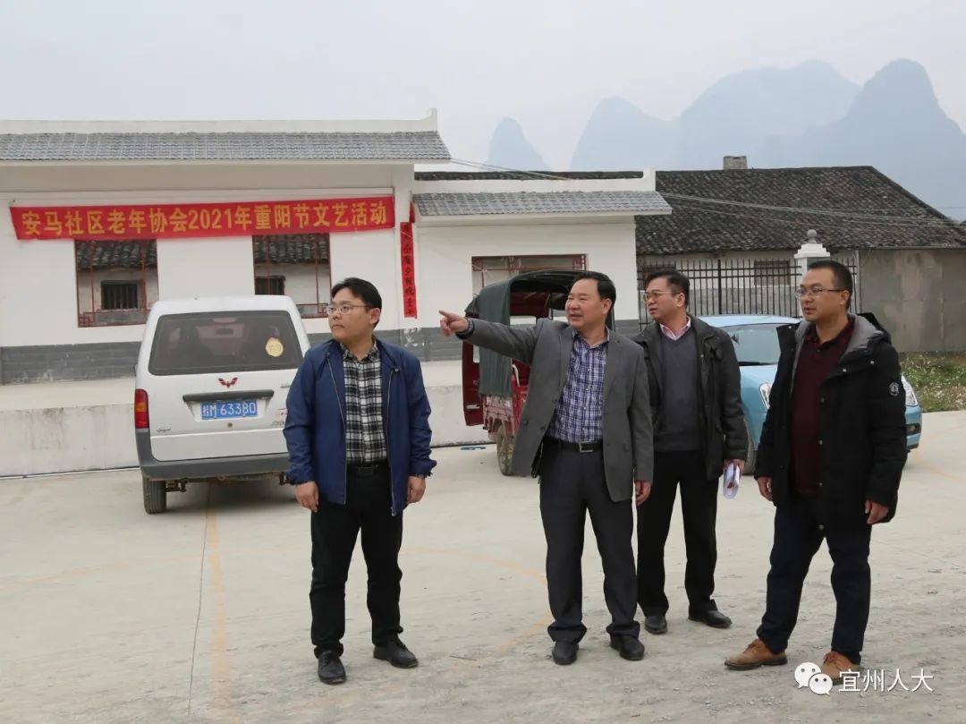 吴兴慧到部分乡镇检查指导人大代表联络站建设工作