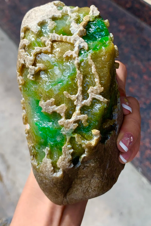 南齐冰种黄加绿大挂件料