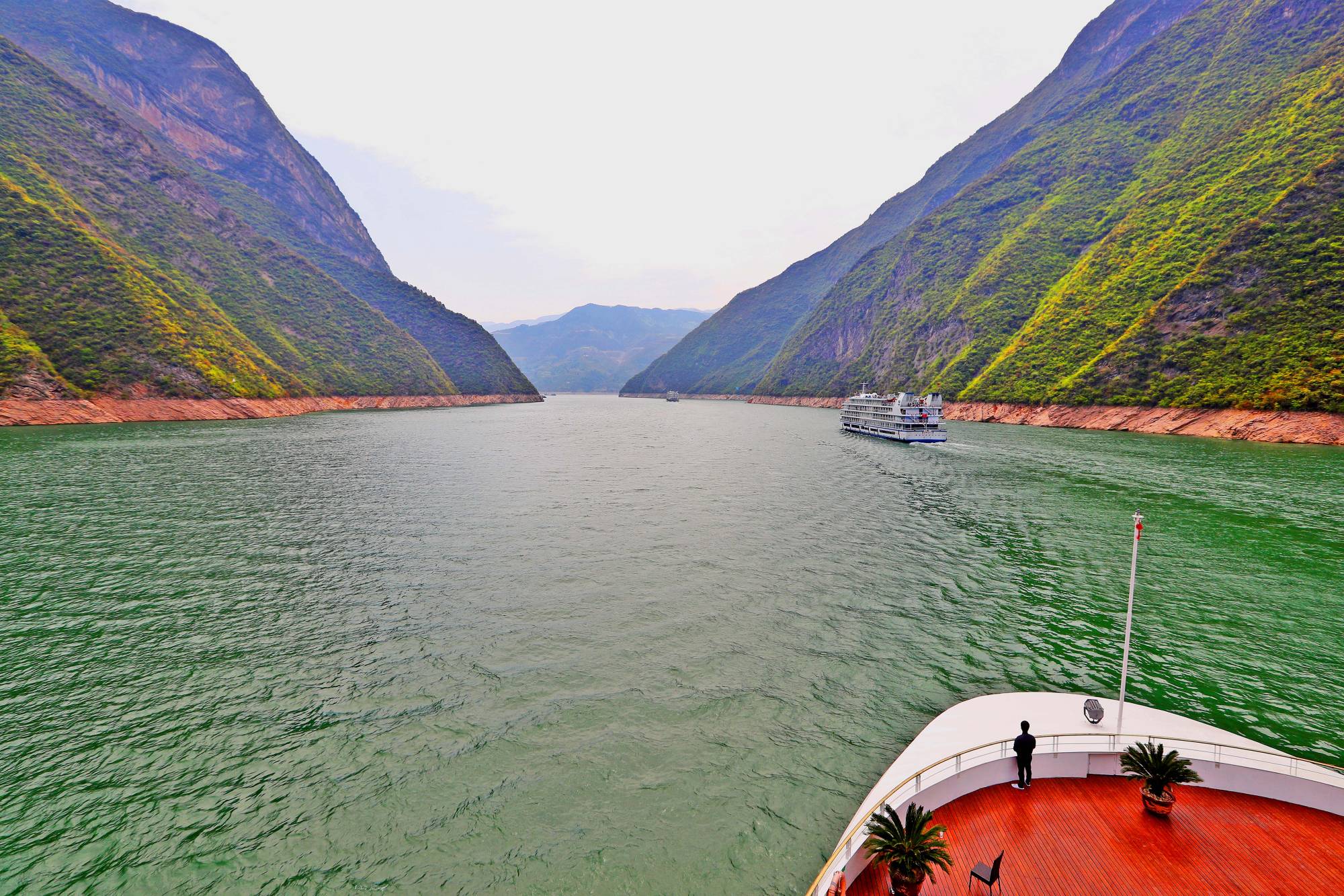 怎样讲好三峡故事,做活三峡山水大文章?