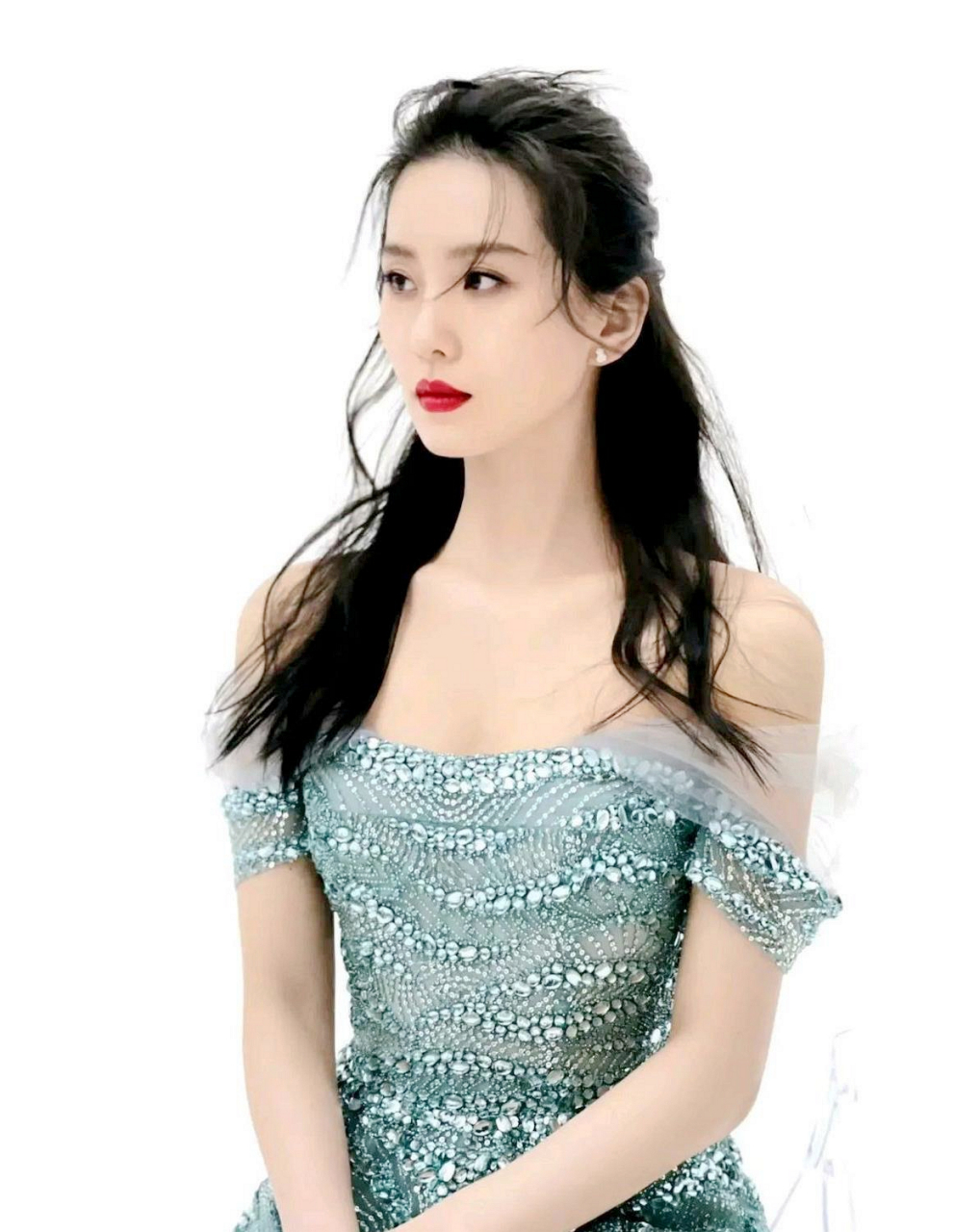 为刘诗诗圈粉 气质女神刘诗诗身着亮片装饰的浅蓝色蕾丝上衣连衣裙