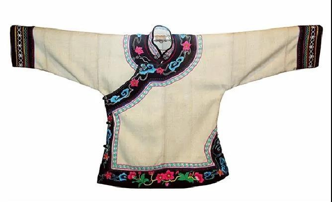 潘鲁生:每日一物|四川羌族服饰艺术