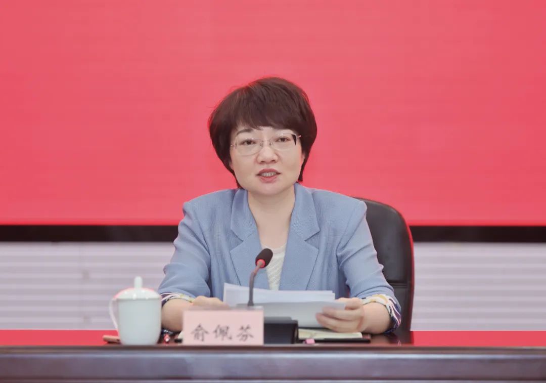 真抓实干推动各项工作出真绩见真效 |俞佩芬在全县经济稳进提质攻坚