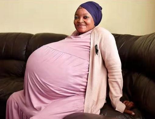 孕妇中的战斗机:南非一妇女怀孕29周后产下10名婴儿!