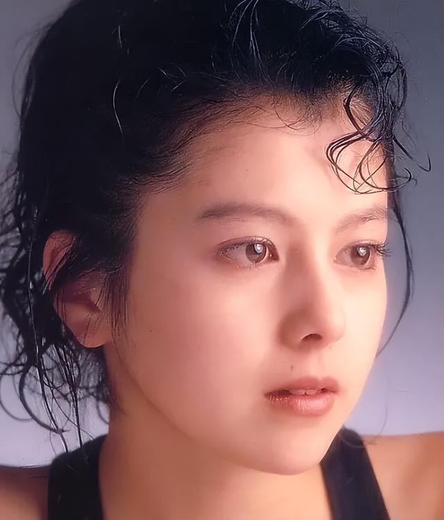 美女明星馆:泽口靖子の美图写真