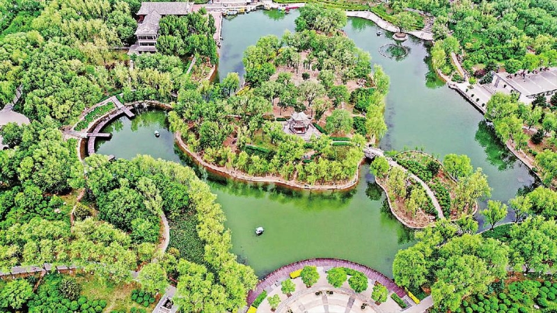 张家口宣化区万柳公园成休闲好去处