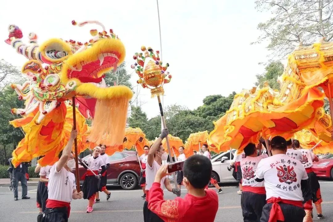 年味濃南屏龍獅巡遊再度實力圈粉