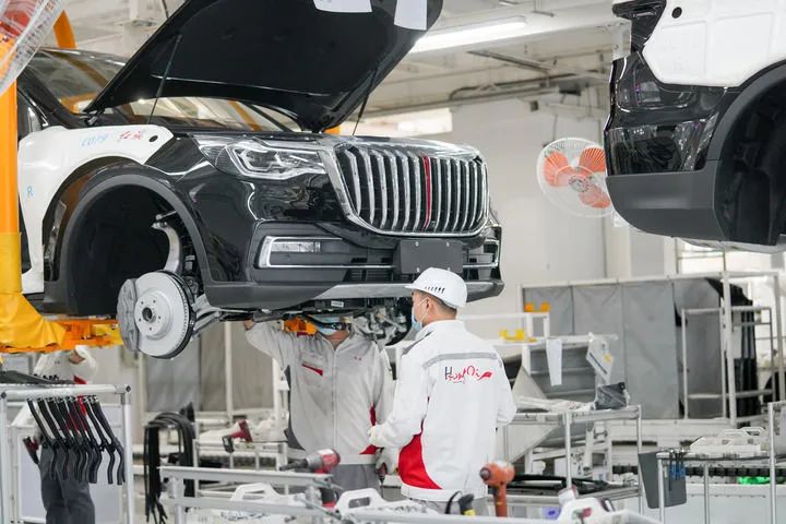 探秘红旗汽车生产线,揭示背后的科技创新和精益求精的工匠精神