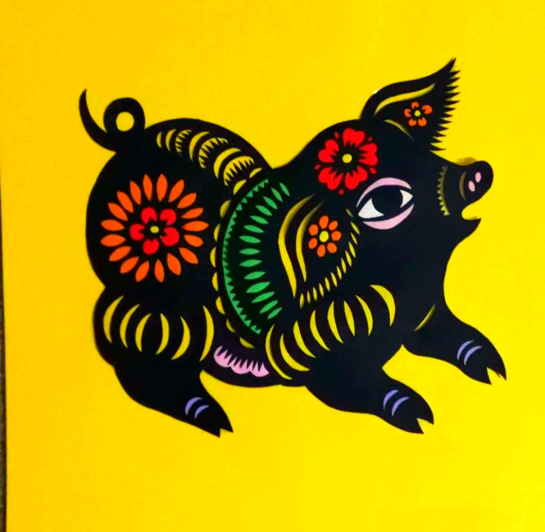 生肖剪纸作品欣赏:猪篇