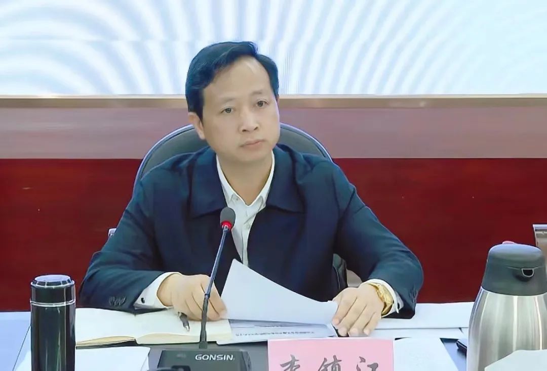 县委书记李镇江专题调度社会治理网格化及新时代群众工作