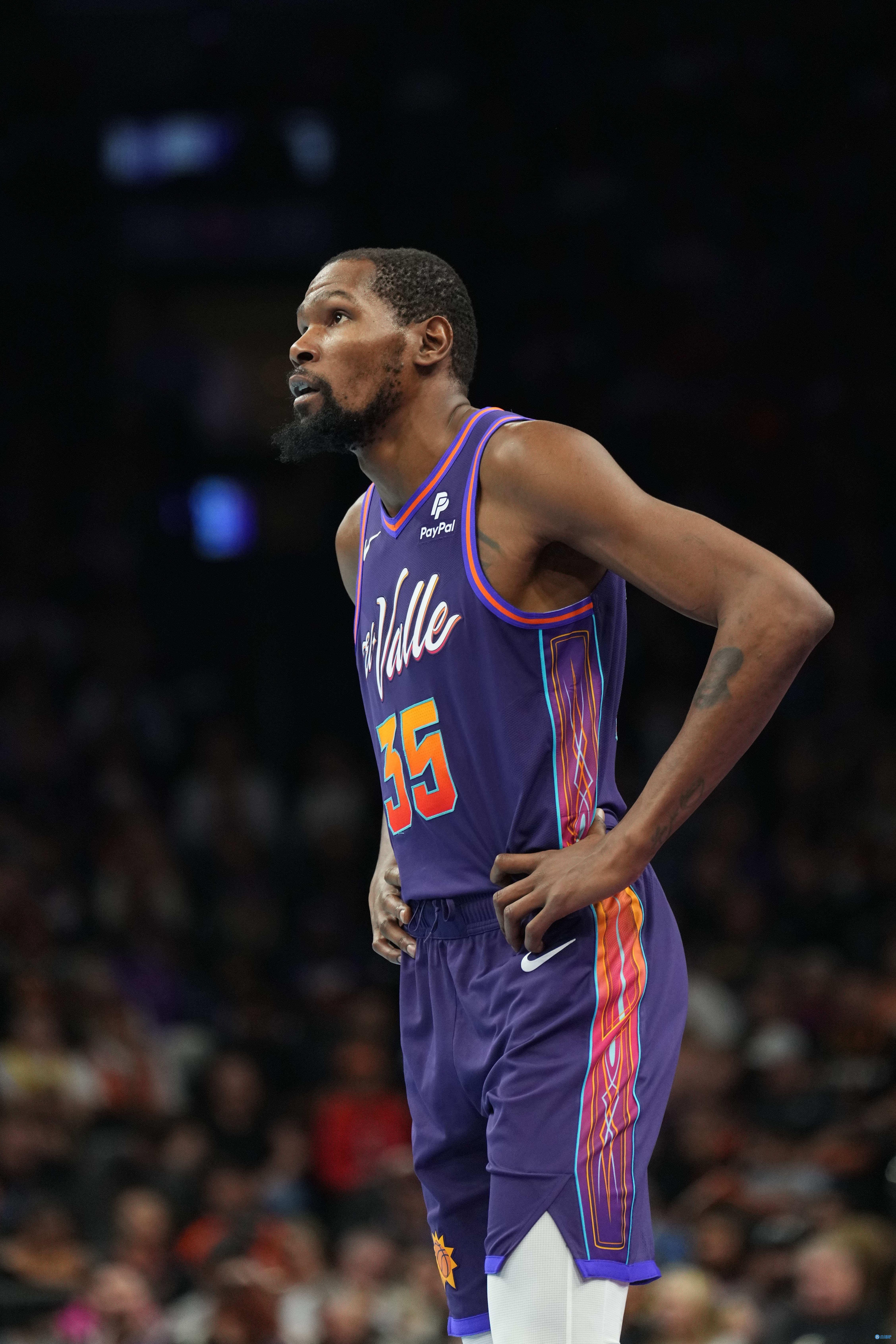 努尔基奇谈杜兰特下半场10中0:他没有得到额外的哨子 他可是kd