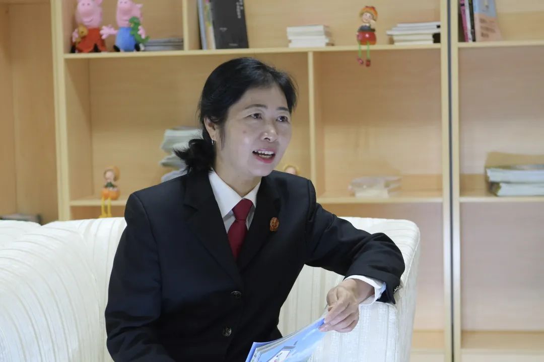 【巾帼风采】李宝琴:柔情执法,家事法庭变身"情感修复站"
