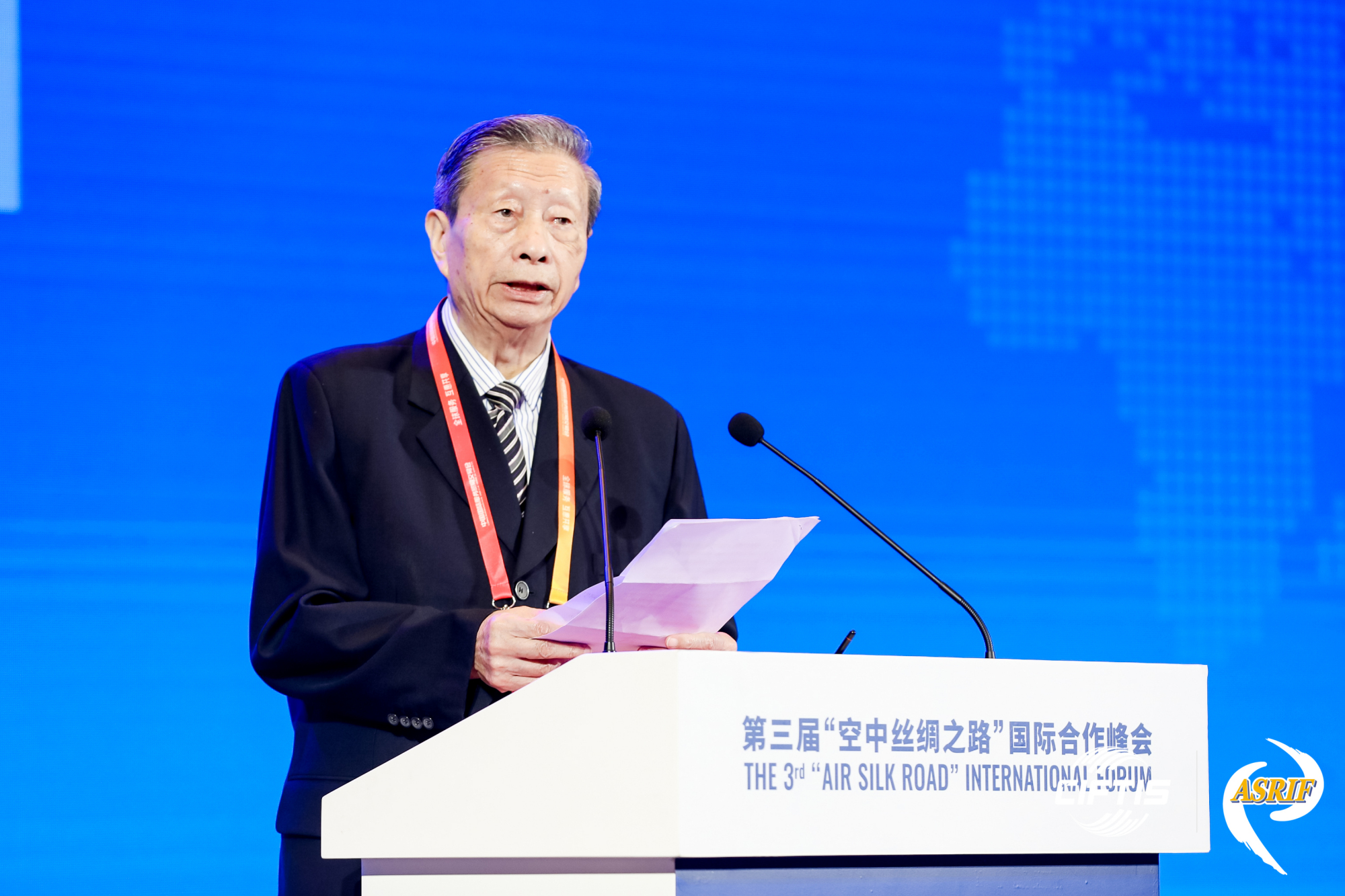 专访中国工程院院士刘大响:实现"天涯若比邻"离不开航空发动机的进步