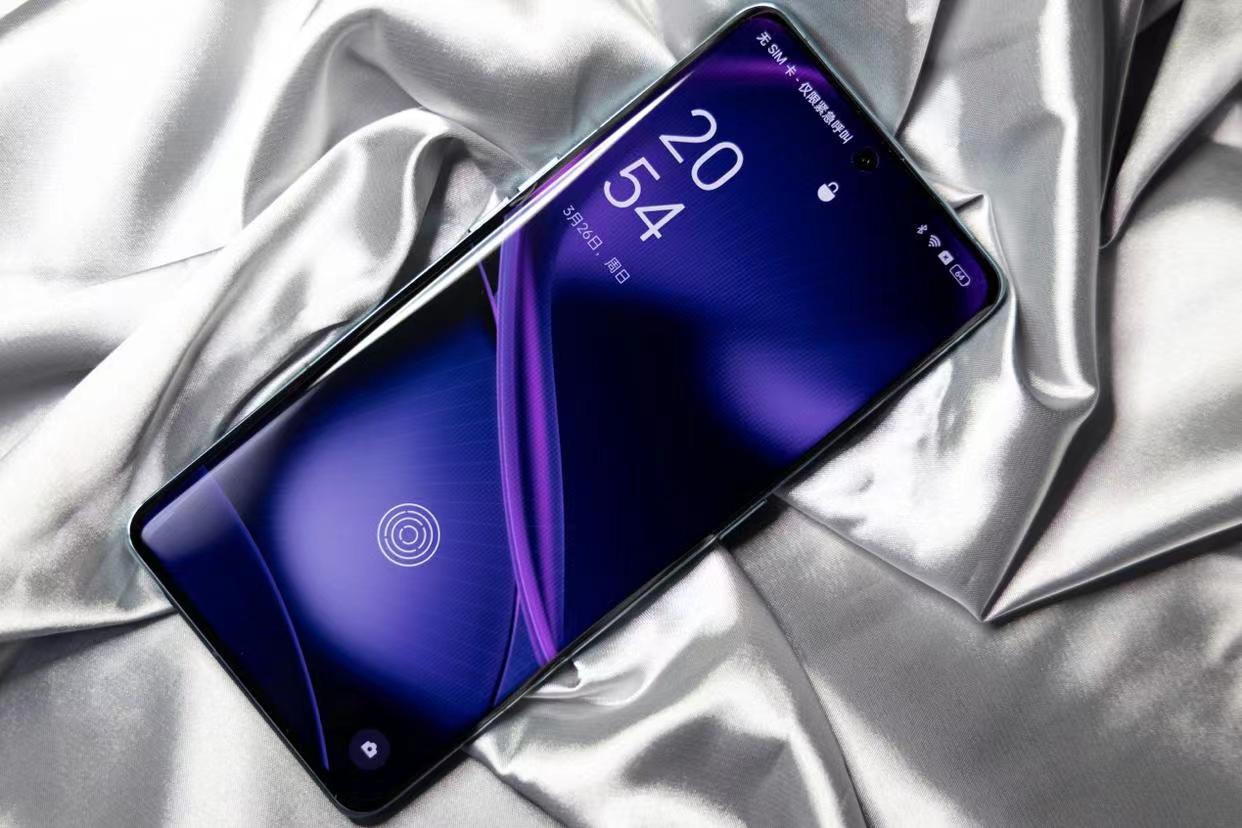 oppo find x7 pro亮剑,2k 5000mah 1英寸,骁龙芯坐镇