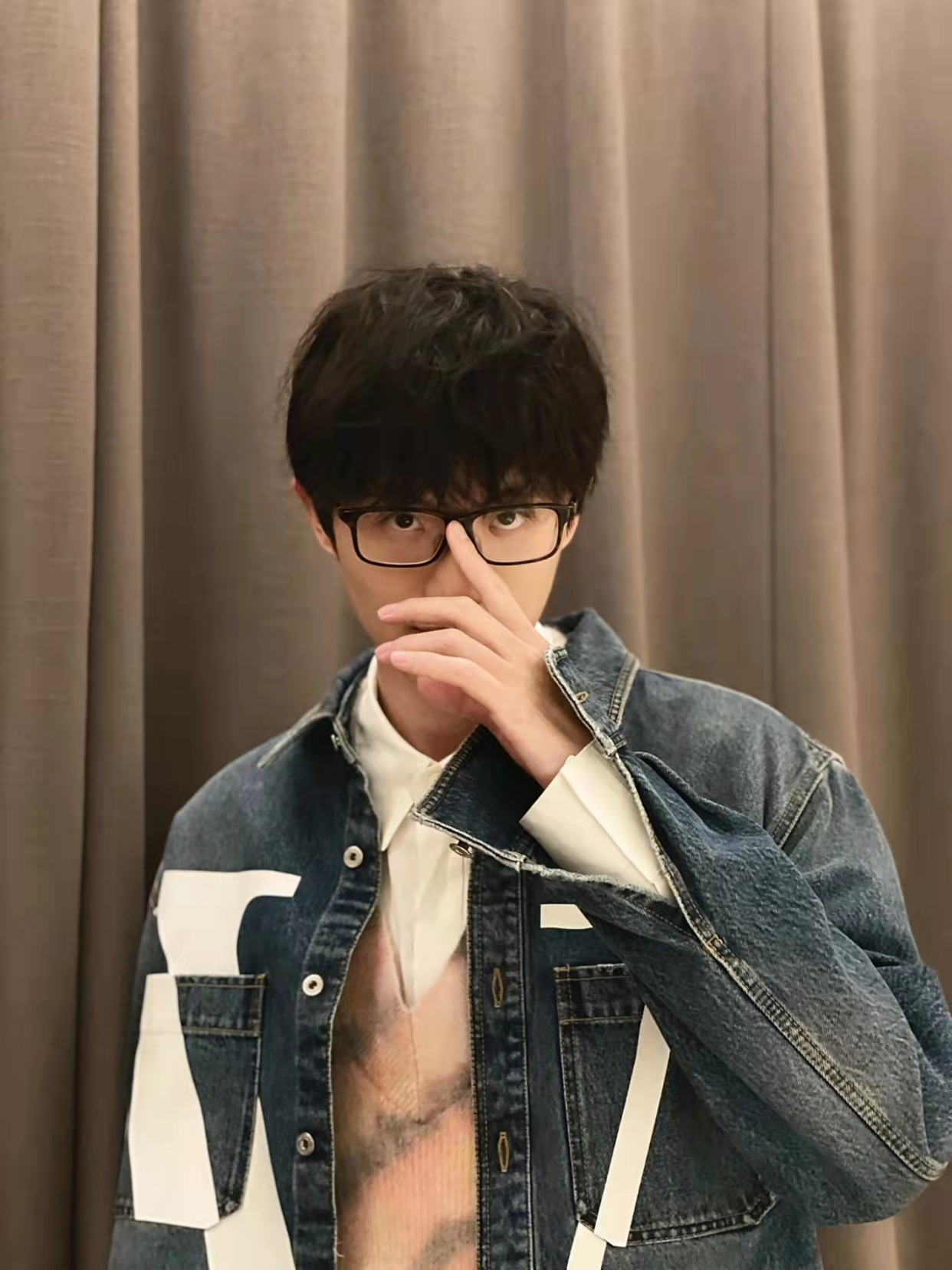 许嵩新歌《羁绊》要来啦,该歌曲为《一片冰心在玉壶》的主题曲