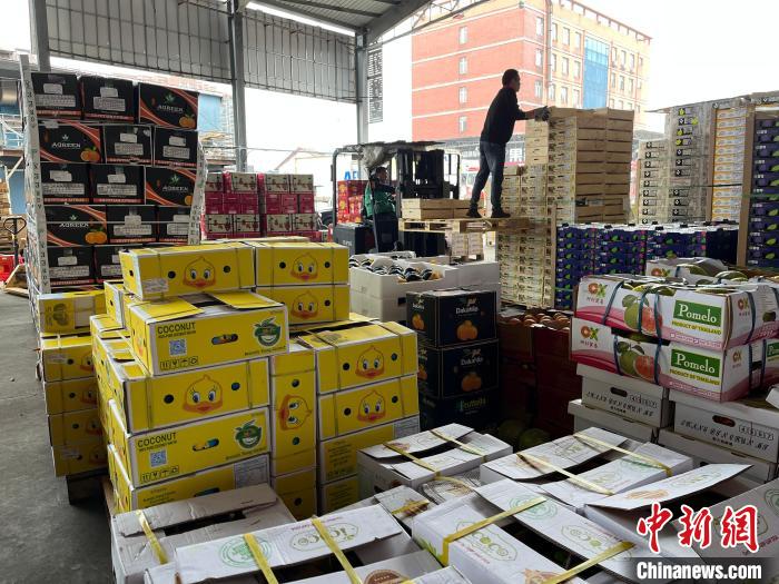 探访江西最大农产品集散中心:量足物丰价稳迎"五一"