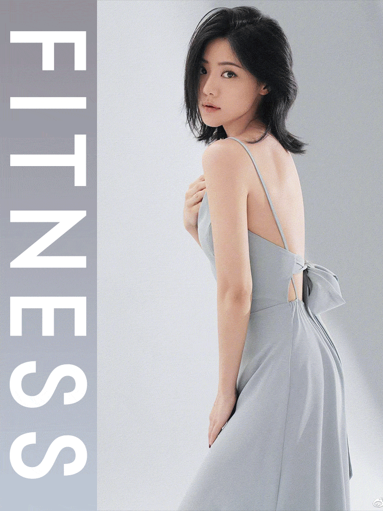 小姨妈邓家佳重新营业,秀马甲线这波太绝了,普通人也能拥有?