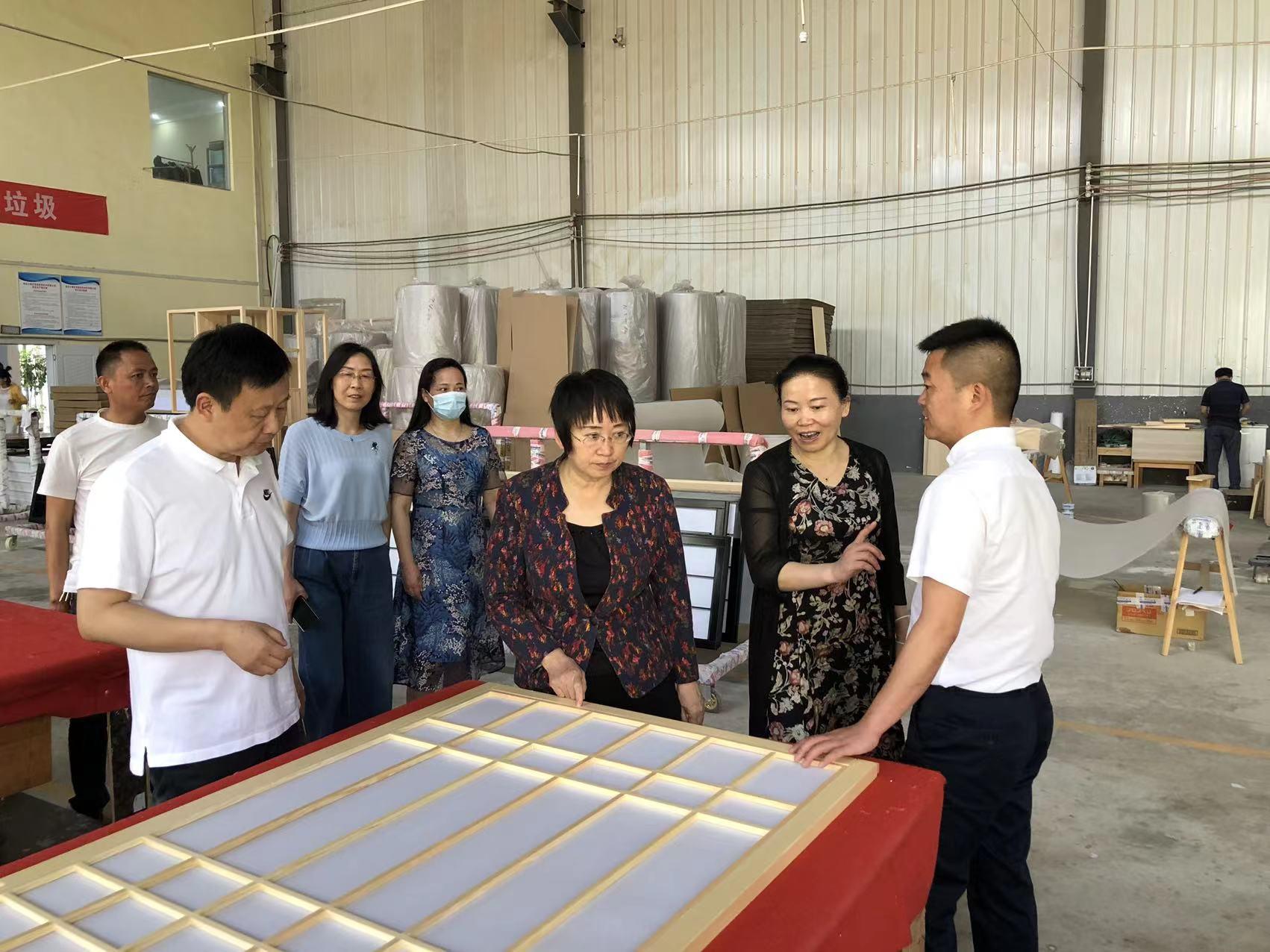 洪再林深入基层开展下基层察民情解民忧暖民心实践活动