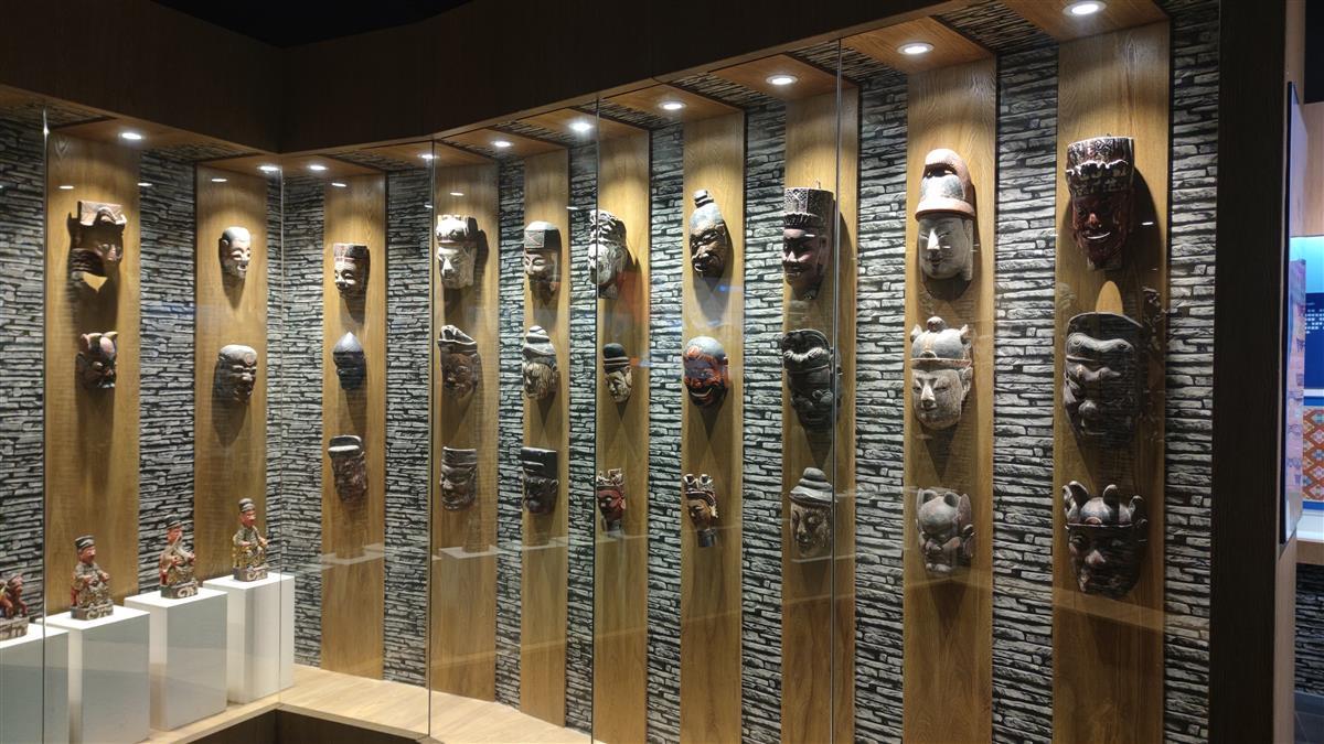 中南民族大学民族学博物馆举步之间一览多民族文化风貌