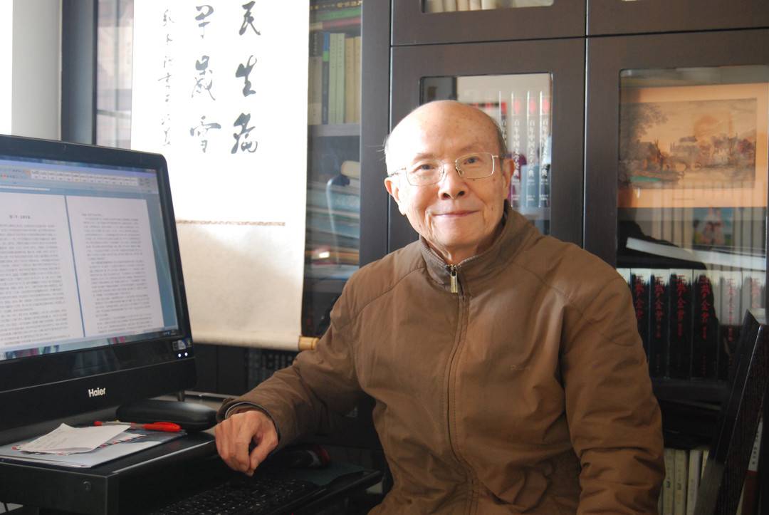 「名人堂·师说」"大侠"严家炎①为武侠小说正名 研究金庸第一人