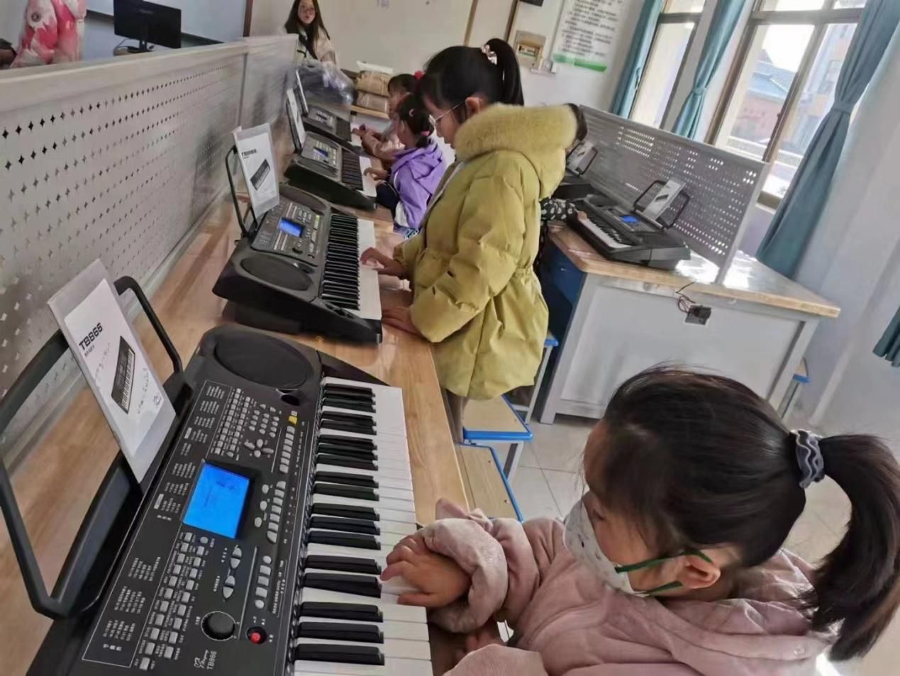 吟飞电子琴音乐教室|奏响春天的璀璨之音