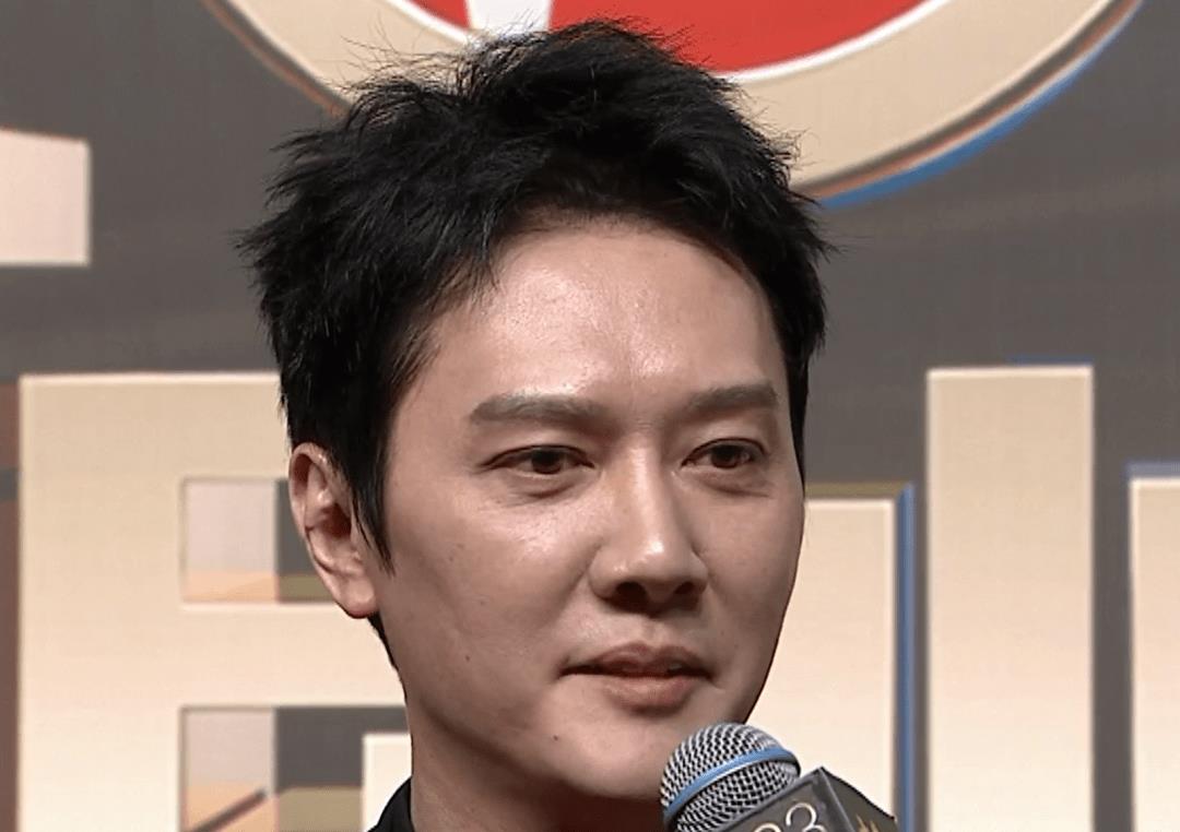 国剧盛典明星怼脸生图:陈数脸肿,杜淳满脸闭口,冯绍峰陆毅显老