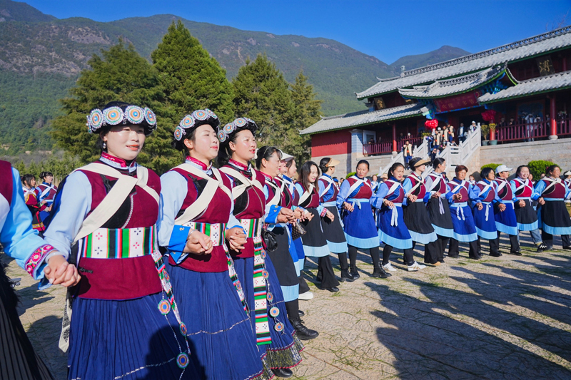 纳西族"三多节"在云南玉龙启幕