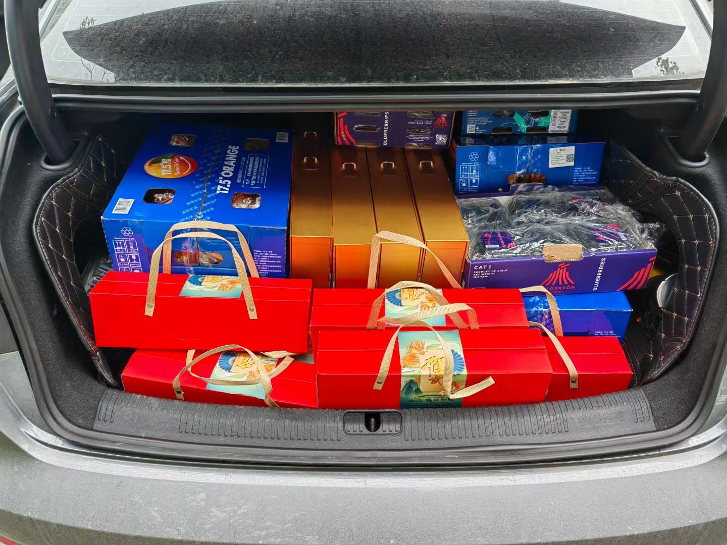 南北干货,腌制酱货,零食水果……挤满了后备箱,你准备了什么年货?