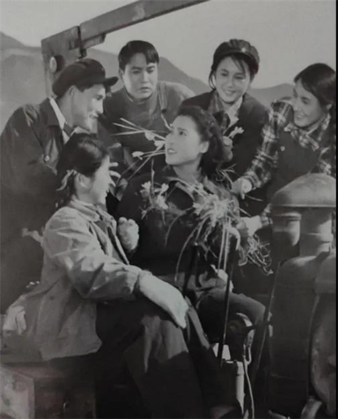 跨越世纪的美丽!秦怡迈入百岁门槛,电影是她一生的追求