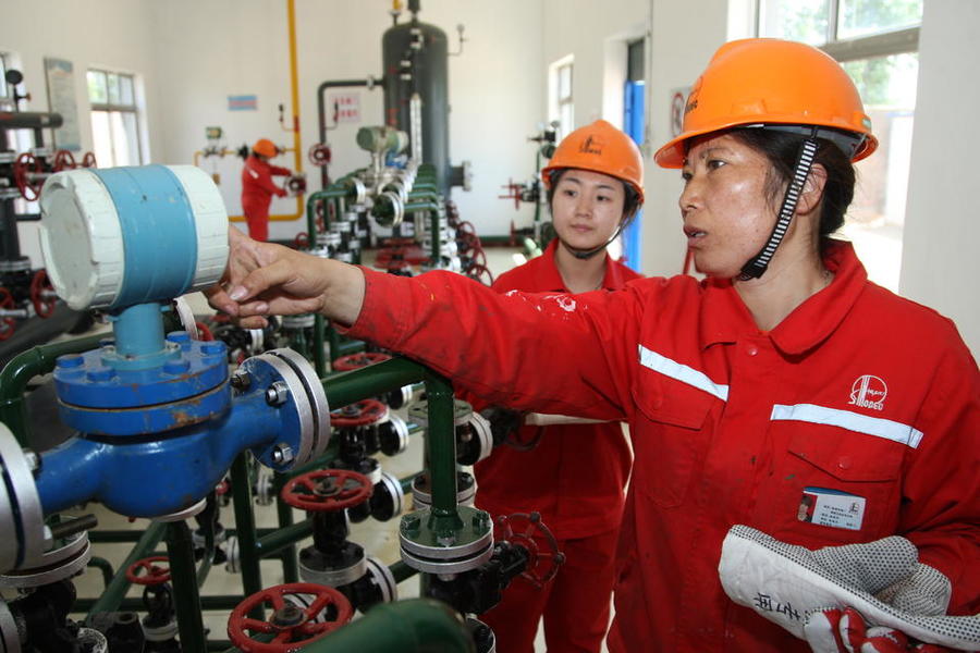 强国"油"我!中国石化胜利油田滨南采油厂为国献油一亿吨