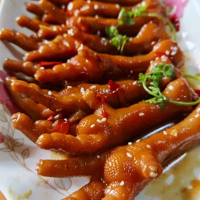 五步搞定红烧鸡爪,色香味俱全,健康美味都可以当零食吃