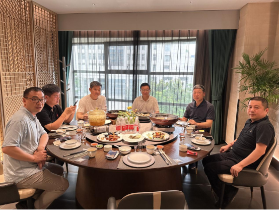 5位餐饮大咖齐聚郑州高端宴请新标杆,共品「华双荟汤王鱼翅」