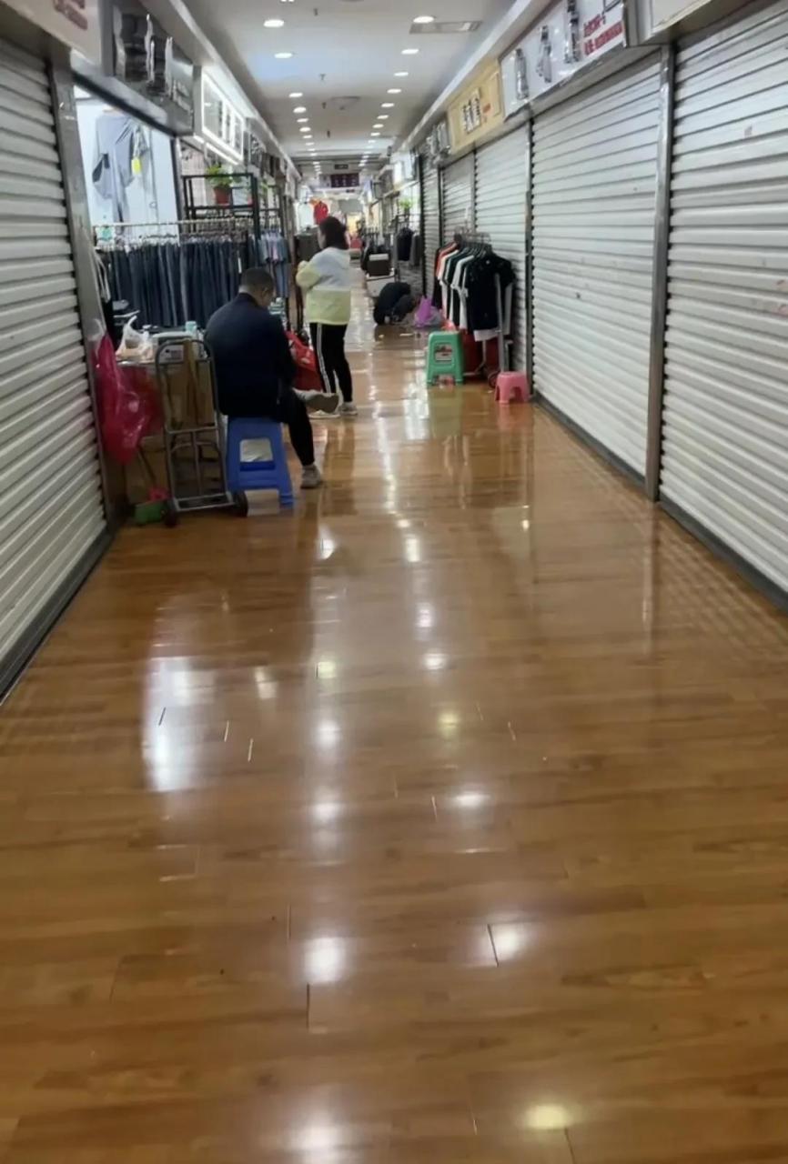 坐标成都市金牛区,大成市场以前是从凌晨4点忙到下午4点才关门,现在