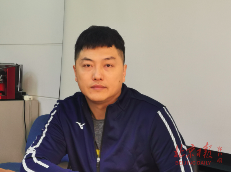 北京队主帅初辉北汽女排凝聚力在增强