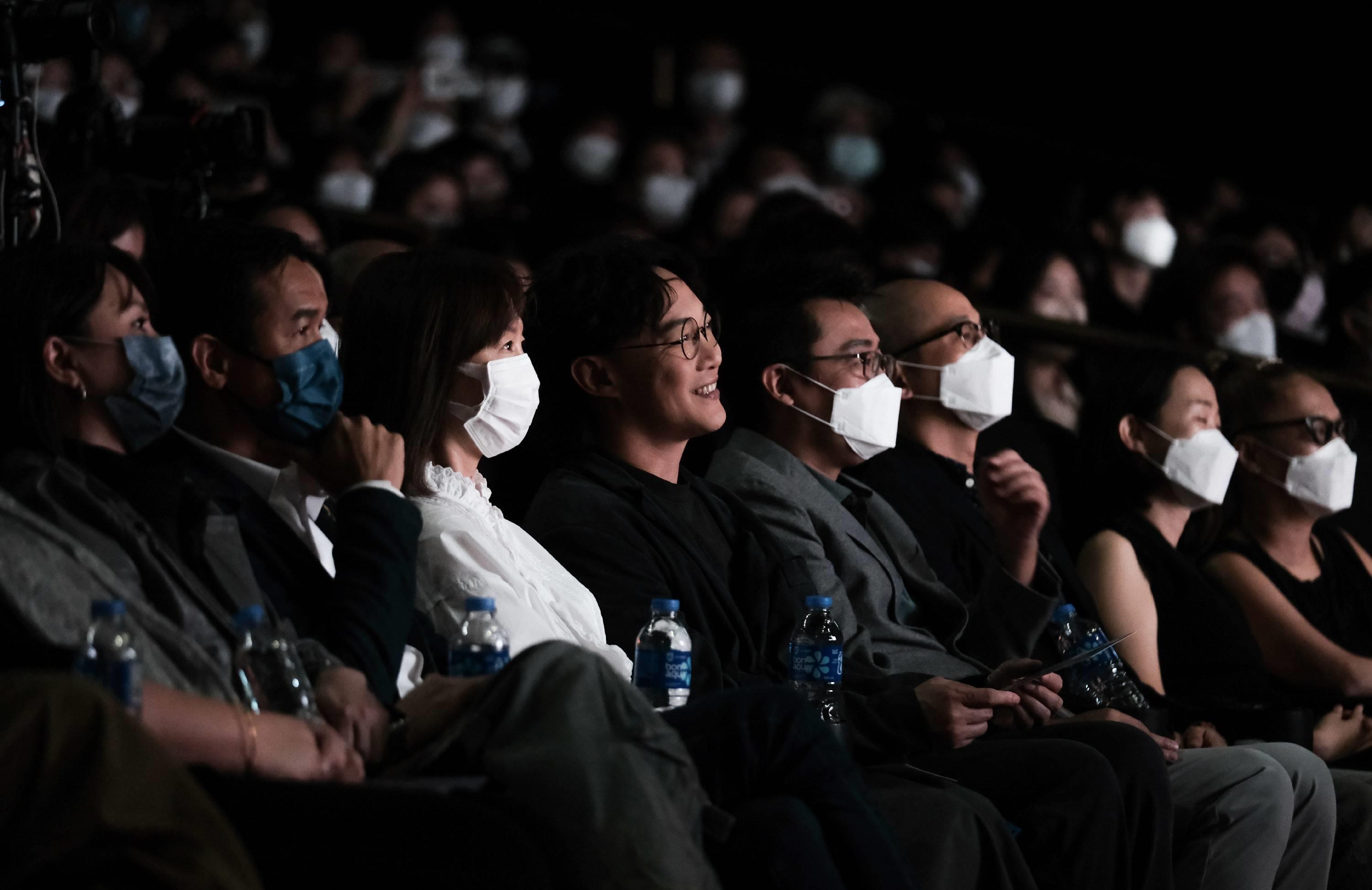 环球音乐集团宣布与华语流行音乐巨星陈奕迅续约